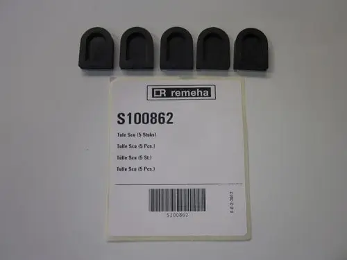 Fünf schwarze Gummidichtungen auf hellem Hintergrund. Verpackungslabel mit der Marke Remeha und Artikelnummer S100862.